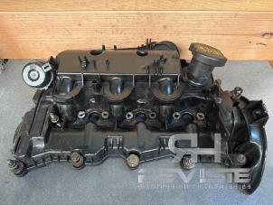 Gebruikte Kleppendeksel Landrover Discovery III (LAA/TAA) 2.7 TD V6 Prijs € 45,00 Margeregeling aangeboden door RH Motoren Transmissie Revisie BV