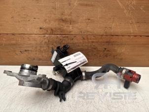 Gebruikte Carterventilatie Mercedes E (W212) E-350 CDI V6 24V BlueEfficiency Prijs € 60,00 Margeregeling aangeboden door RH Motoren Transmissie Revisie BV