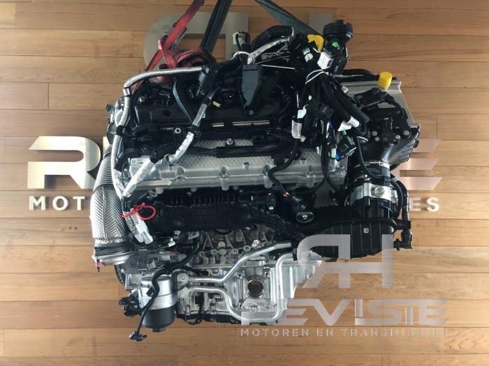 Motor van een Land Rover Range Rover Sport (L1) 4.4 P635 V8 Twin Turbo 2024