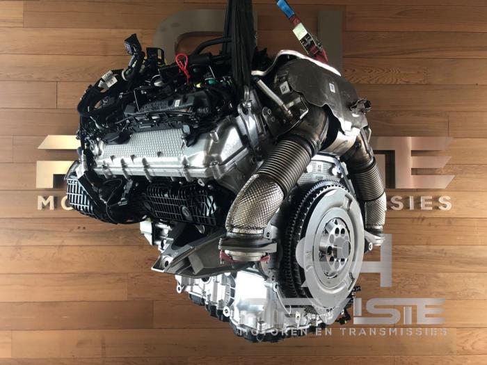 Motor van een Land Rover Range Rover Sport (L1) 4.4 P635 V8 Twin Turbo 2024