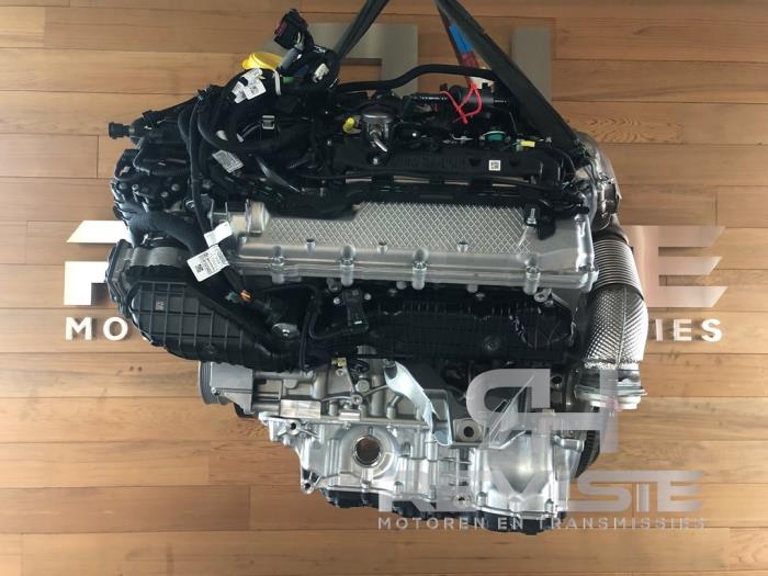 Motor van een Land Rover Range Rover Sport (L1) 4.4 P635 V8 Twin Turbo 2024