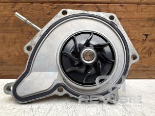 Gebruikte Waterpomp Porsche Cayenne II (92A) 3.0 S E-Hybrid 24V Prijs op aanvraag aangeboden door RH Motoren Transmissie Revisie BV