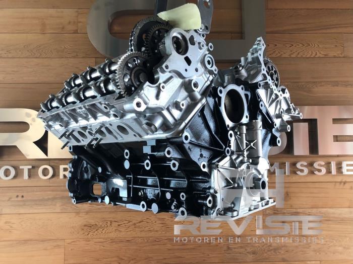 Gereviseerde Motor Landrover Range Rover IV (LG) 4.4 SDV8 32V Prijs € 11.192,50 Inclusief btw aangeboden door RH Motoren Transmissie Revisie BV