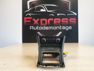 Gebruikte Middenconsoles Mercedes A (W176) 1.6 A-160 16V Prijs € 80,00 Margeregeling aangeboden door Express Autodemontage