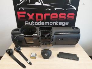 Gebruikte Airbag set Volkswagen Golf VI (5K1) 1.6 TDI 16V Prijs € 695,00 Margeregeling aangeboden door Express Autodemontage