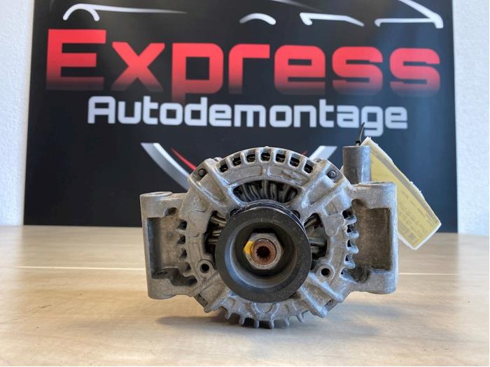 Gebruikte Dynamo Opel Corsa E 1.0 SIDI Turbo 12V Prijs € 24,00 Margeregeling aangeboden door Express Autodemontage