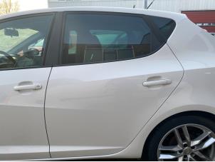 Gebruikte Deur 4Deurs links-achter Seat Ibiza IV (6J5) 1.4 TSI 16V FR Prijs € 250,00 Margeregeling aangeboden door Express Autodemontage
