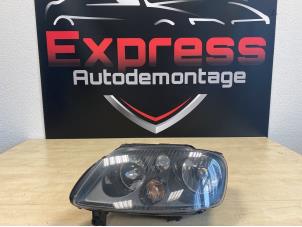 Gebruikte Koplamp links Volkswagen Caddy Prijs € 35,00 Margeregeling aangeboden door Express Autodemontage