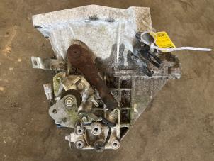 Gebruikte Versnellingsbak Peugeot 108 1.0 12V Prijs € 170,00 Margeregeling aangeboden door Express Autodemontage