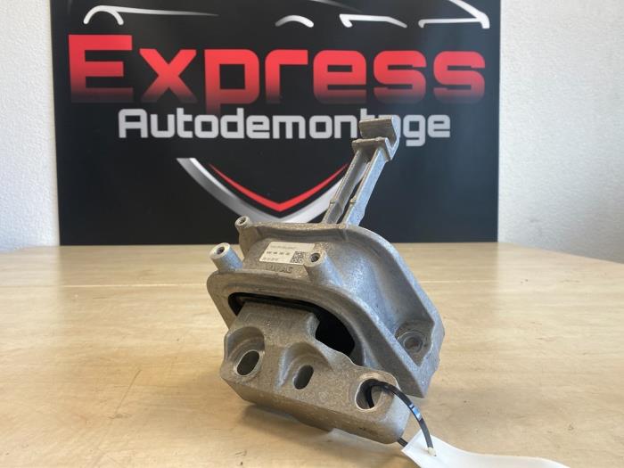 Gebruikte Motorrubber Volkswagen Golf VII (AUA) 2.0 TDI 150 16V Prijs € 9,00 Margeregeling aangeboden door Express Autodemontage