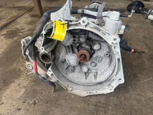 Gebruikte Versnellingsbak Opel Corsa E 1.0 SIDI Turbo 12V Prijs € 250,00 Margeregeling aangeboden door Express Autodemontage