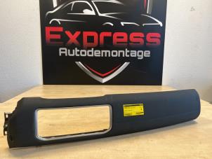 Gebruikte Dashboard deel Landrover Range Rover Evoque (LVJ/LVS) 2.0 D 150 16V Prijs € 75,00 Margeregeling aangeboden door Express Autodemontage