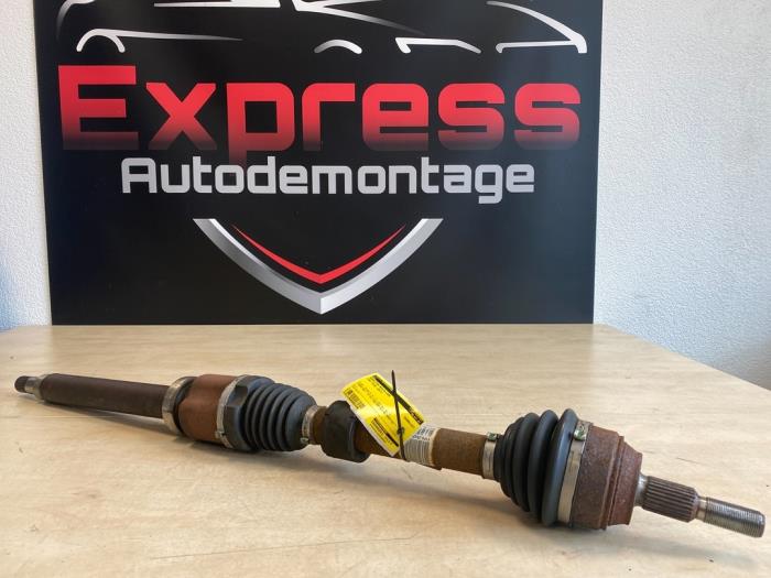 Gebruikte Steekas rechts-voor Ford Focus 3 Wagon 1.5 TDCi Prijs € 140,00 Margeregeling aangeboden door Express Autodemontage