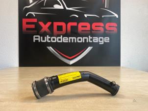 Gebruikte Intercooler Slang Mercedes C Estate (S205) C-350 e 2.0 16V Prijs € 15,00 Margeregeling aangeboden door Express Autodemontage