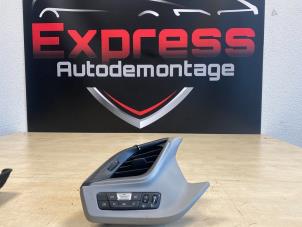 Gebruikte Luchtrooster Dashboard BMW 1 serie (F40) 116d 1.5 12V TwinPower Prijs € 90,75 Inclusief btw aangeboden door Express Autodemontage