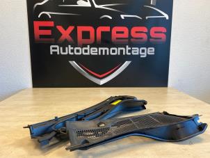 Gebruikte Paravan Citroen C4 Cactus (0B/0P) 1.2 PureTech 110 12V Prijs € 54,45 Inclusief btw aangeboden door Express Autodemontage