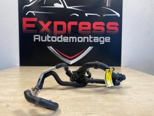 Gebruikte Thermostaathuis Mercedes C Estate (S205) C-350 e 2.0 16V Prijs € 50,00 Margeregeling aangeboden door Express Autodemontage