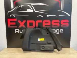 Gebruikte Bekleding bagageruimte Seat Leon (KLB) 1.5 TSI 16V Prijs € 25,00 Margeregeling aangeboden door Express Autodemontage