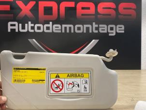 Gebruikte Zonneklep Ford Focus 3 Wagon 1.0 Ti-VCT EcoBoost 12V 100 Prijs € 15,00 Margeregeling aangeboden door Express Autodemontage