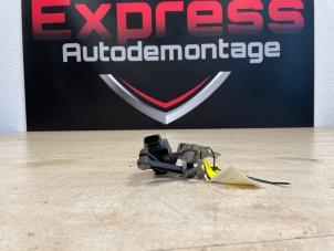 Gebruikte Sensor Stabilisatie Regel Mercedes C Estate (S205) C-350 e 2.0 16V Prijs € 20,00 Margeregeling aangeboden door Express Autodemontage