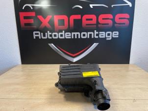 Gebruikte Luchtfilterhuis Volkswagen T-Roc I 2.0 TDI 150 16V Prijs € 39,00 Margeregeling aangeboden door Express Autodemontage