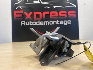 Gebruikte Motorsteun Kia Picanto (JA) 1.0 12V Prijs € 30,00 Margeregeling aangeboden door Express Autodemontage