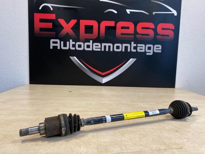 Gebruikte Steekas rechts-voor Skoda Citigo 1.0 12V Prijs € 30,00 Margeregeling aangeboden door Express Autodemontage
