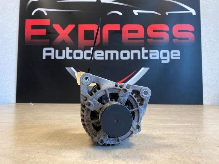 Gebruikte Dynamo Ford Fiesta 6 (JA8) 1.0 Ti-VCT 12V 65 Prijs € 25,00 Margeregeling aangeboden door Express Autodemontage