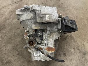 Gebruikte Versnellingsbak Volkswagen Up! (121) 1.0 12V 60 Prijs € 300,00 Margeregeling aangeboden door Express Autodemontage
