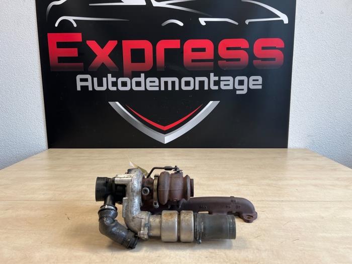 Gebruikte G-lader Peugeot 208 I (CA/CC/CK/CL) 1.4 HDi Prijs € 125,00 Margeregeling aangeboden door Express Autodemontage