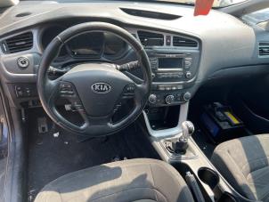 Gebruikte Airbag Set + Module Kia Cee'd Sportswagon (JDC5) 1.6 CRDi 16V VGT Prijs € 500,00 Margeregeling aangeboden door Express Autodemontage