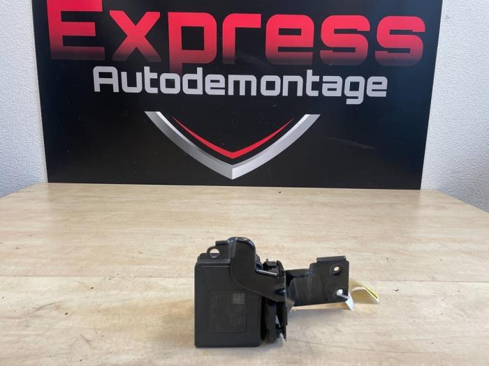 Gebruikte ABS Pomp Volkswagen Golf VII (AUA) 2.0 GTI 16V Performance Package Prijs € 175,00 Margeregeling aangeboden door Express Autodemontage