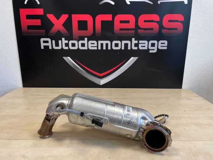 Gebruikte Katalysator DS Automobiles DS 3/Crossback (UC/UJ/UR) 1.2 12V PureTech 130 Prijs € 605,00 Inclusief btw aangeboden door Express Autodemontage