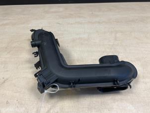 Gebruikte Intercooler Buis Volkswagen Polo VI (AW1) 1.0 TSI 12V Prijs € 50,00 Margeregeling aangeboden door Express Autodemontage