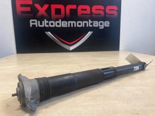 Gebruikte Schokdemper links-achter Volkswagen Golf VIII Variant (GC5) 1.0 TSI 12V Prijs € 50,00 Margeregeling aangeboden door Express Autodemontage