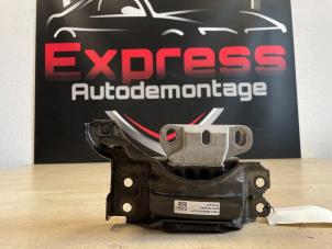 Gebruikte Versnellingsbak Steun Seat Ibiza V (KJB) 1.0 TSI 12V Prijs € 19,00 Margeregeling aangeboden door Express Autodemontage