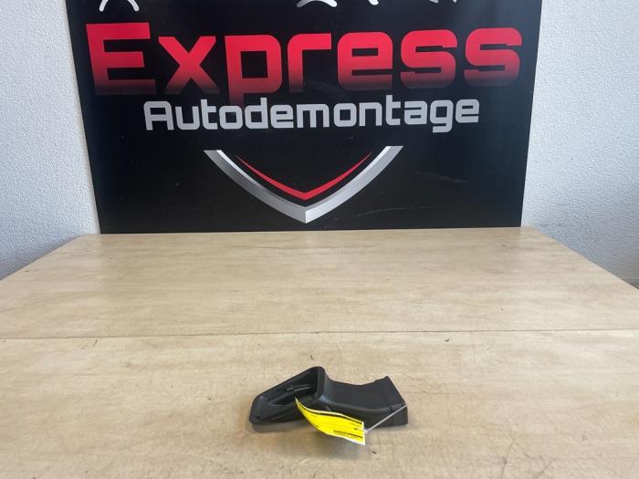 Gebruikte Diversen Citroen C3 (SX/SW) 1.2 12V e-THP PureTech 110 Prijs € 15,00 Margeregeling aangeboden door Express Autodemontage