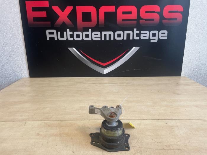 Gebruikte Motorrubber Seat Ibiza IV SC (6J1) 1.6 TDI 90 Prijs € 15,00 Margeregeling aangeboden door Express Autodemontage