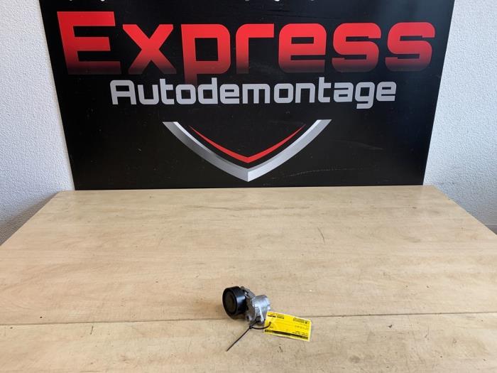 Gebruikte Spanner multiriem Volkswagen Polo VI (AW1) 1.0 TSI 12V Prijs € 12,00 Margeregeling aangeboden door Express Autodemontage