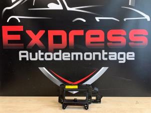 Gebruikte Dashboard deel Volkswagen Polo VI (AW1) 1.0 TSI 12V Prijs € 15,00 Margeregeling aangeboden door Express Autodemontage