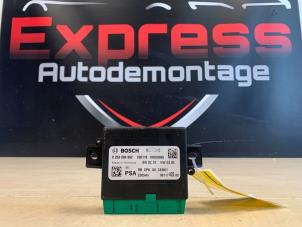Gebruikte Module PDC Peugeot 308 (L3/L8/LB/LH/LP) 1.2 12V e-THP PureTech 130 Prijs € 38,00 Margeregeling aangeboden door Express Autodemontage