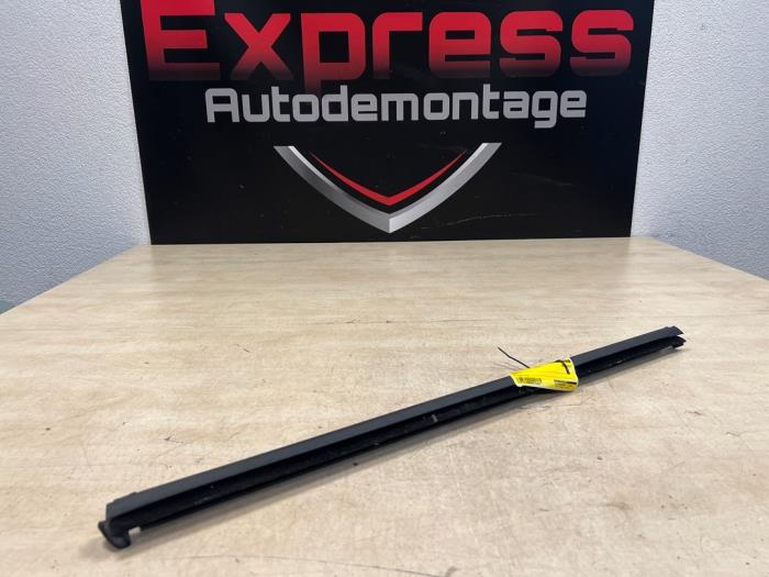 Gebruikte Diversen Mercedes A (177.0) 1.3 A-180 Turbo 16V Prijs € 25,00 Margeregeling aangeboden door Express Autodemontage
