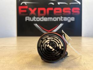 Gebruikte Luchtmassameter Mercedes A (177.0) 1.5 A-180d Prijs € 85,00 Margeregeling aangeboden door Express Autodemontage