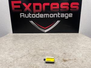 Gebruikte Radar sensor Mercedes C (W206) C-200 1.5 EQ Boost 4-Matic Prijs € 240,79 Inclusief btw aangeboden door Express Autodemontage