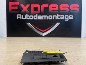 Gebruikte Steun (diversen) Peugeot 308 (F3/FB/FH/FM/FP) 1.2 12V PureTech 110 Prijs € 18,15 Inclusief btw aangeboden door Express Autodemontage