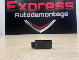 Gebruikte Module keyless vehicle Cupra Leon (KLCB) 1.4 TSI e-Hybrid 16V Prijs € 9,00 Margeregeling aangeboden door Express Autodemontage
