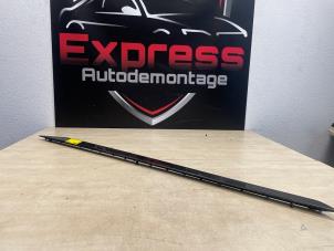 Gebruikte Afdeklijst dorpel links Peugeot 308 (F3/FB/FH/FM/FP) 1.2 12V PureTech 110 Prijs € 121,00 Inclusief btw aangeboden door Express Autodemontage