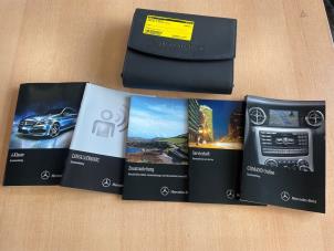 Gebruikte Instructie Boekje Mercedes A (W176) 2.2 A-200 CDI, A-200d 16V Prijs op aanvraag aangeboden door Express Autodemontage