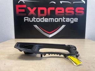 Gebruikte Dashboard deel Volkswagen Polo VI (AW1) 1.0 MPi 12V Prijs € 50,00 Margeregeling aangeboden door Express Autodemontage