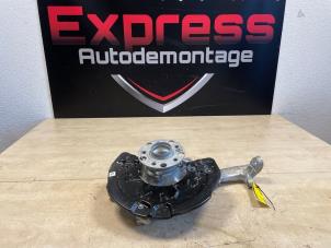 Gebruikte Fusee rechts-voor Mercedes C (W206) C-200 1.5 EQ Boost 4-Matic Prijs € 665,50 Inclusief btw aangeboden door Express Autodemontage